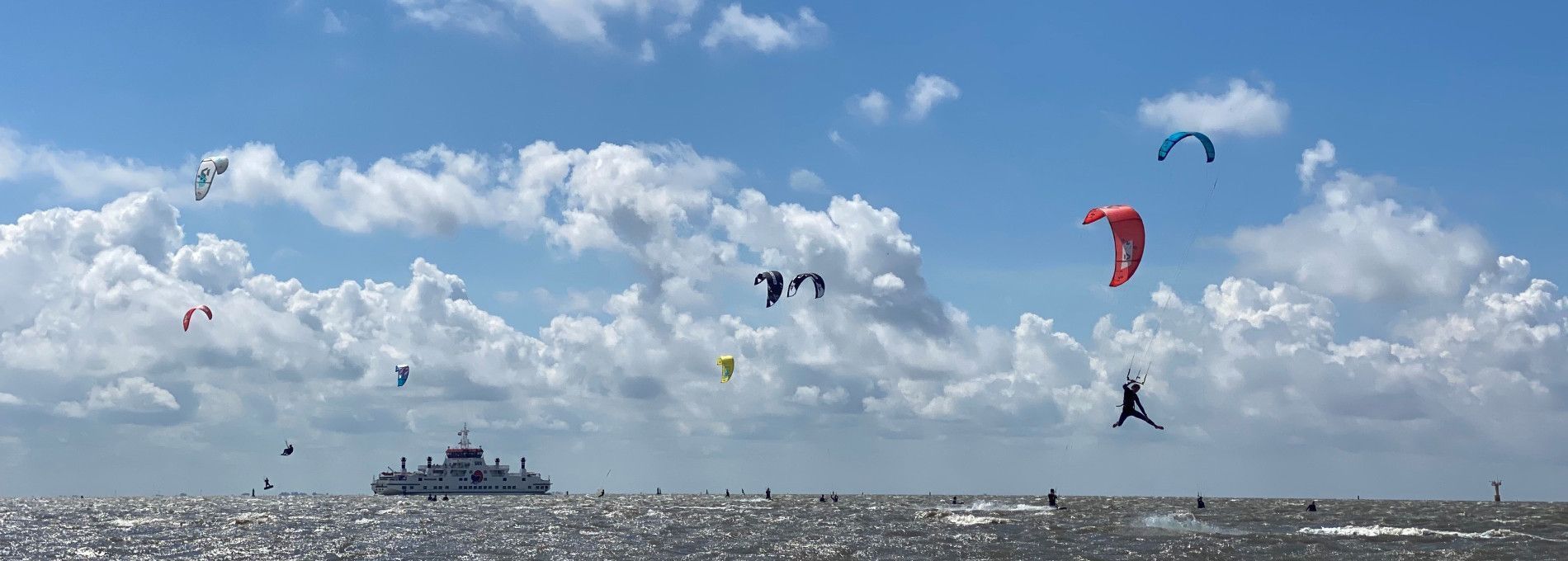 Kitesurfschool KiteMobile - VVV Ameland