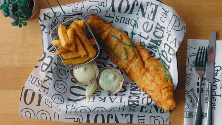 StrAnders, Fish & Chips Take Away Counter, Buren - VVV Ameland