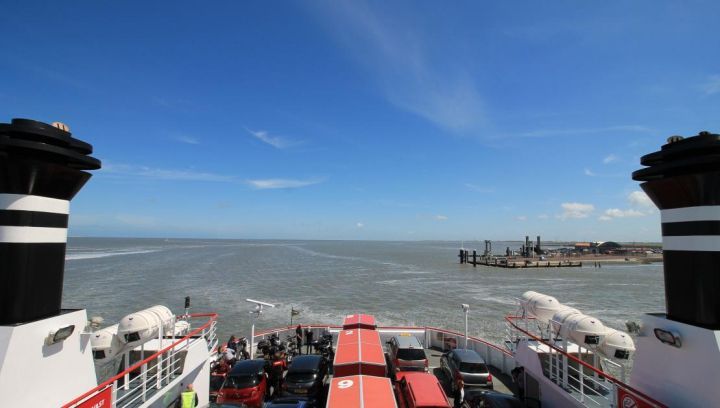 Vertrektijden vanaf Ameland naar Holwert (Holwerd) - VVV Ameland