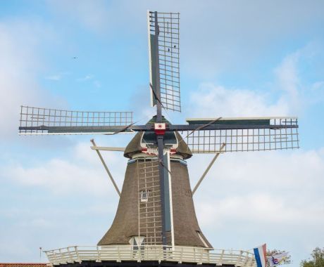 Koren- en mosterdmolen 'De Verwachting' - VVV Ameland