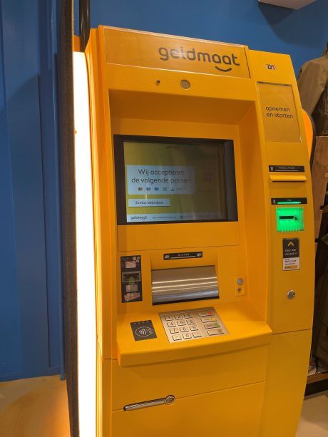 Geldmaat stort- en opnameautomaat - VVV Ameland