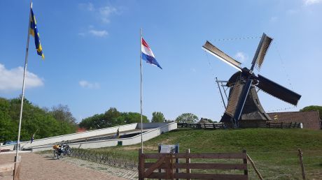 Koren-en Oliemolen De Phenix - VVV Ameland