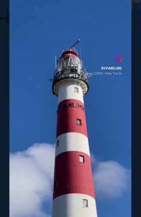 Beklim de vuurtoren van Ameland, geniet van de natuur en van het eilandleven!