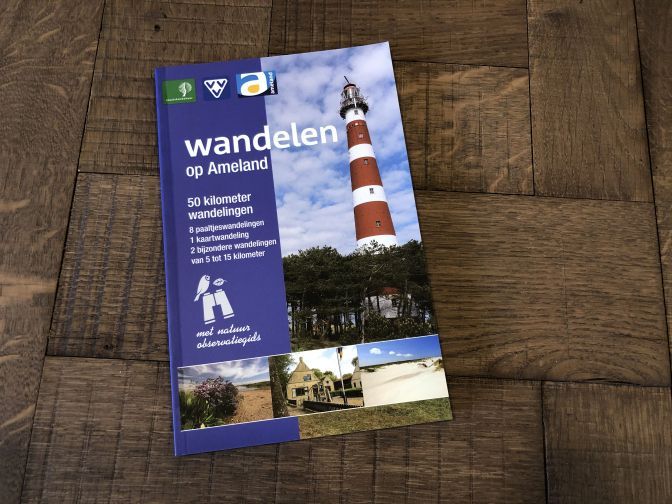 Wandelrouteboekje Wandelen op Ameland - webshop VVV Ameland