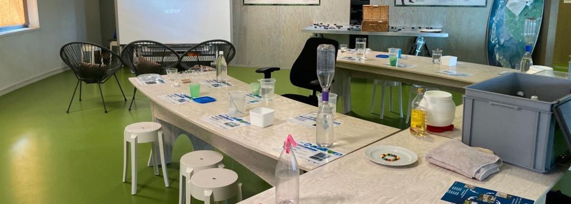 Waterlab in het Natuurcentrum - VVV Ameland