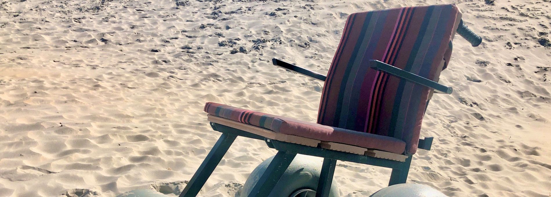 De Jutter strandrolstoel - VVV Ameland
