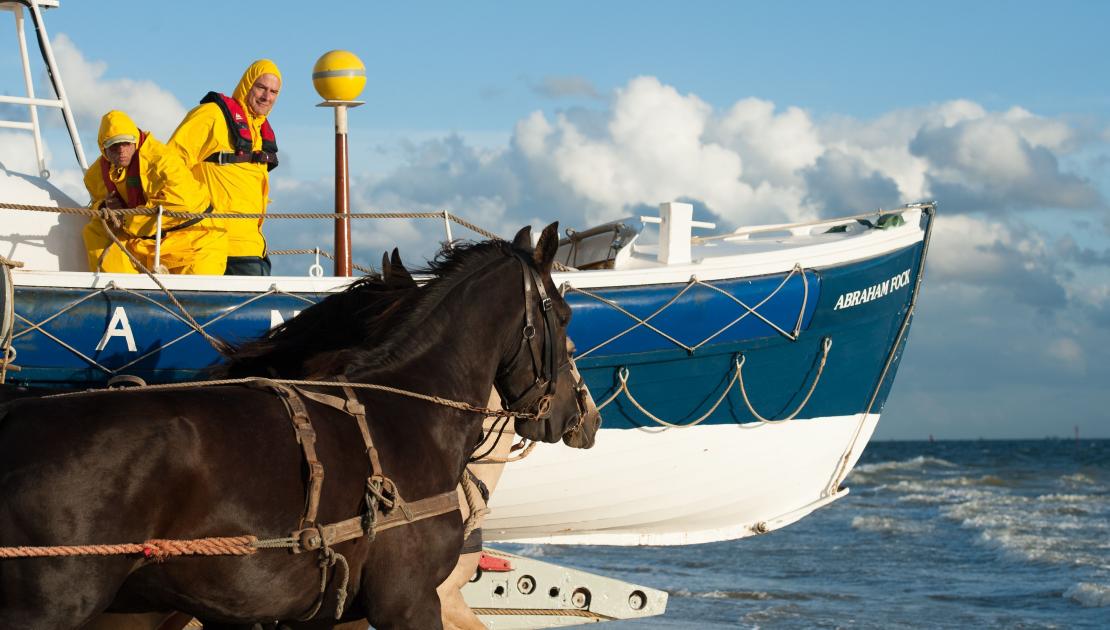 Demonstratie paardenreddingboot - VVV Ameland